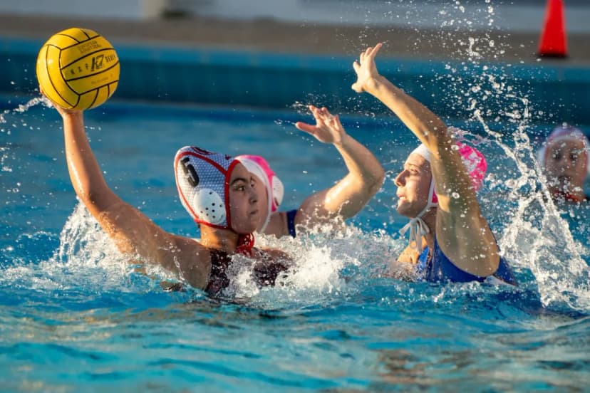 Attaque toulonnaise pendant le tournoi international féminin